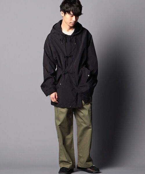 GLOSTER(グロスター)の「【unlume/アンルーム】CHARLES PARKA スノーパーカー(マウンテンパーカー・メンズ・ブラック/ベージュ・M/L)」の2枚目の写真