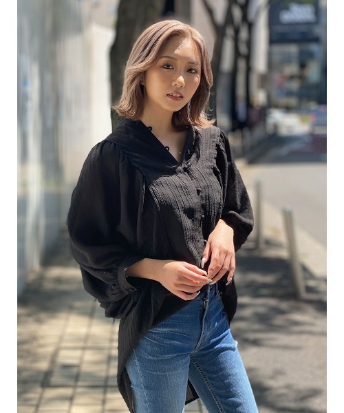ENVYM（アンビー）の「ボリュームスリーブギャザーＢｌｏｕｓｅ（シャツ/ブラウス・レディース・ベージュ/ブラック/ホワイト・FREE）」の10枚目の写真