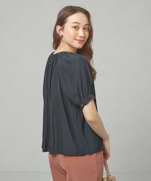 closet story（クローゼットストーリー）の「＜closet story＞ ポリエステルサテン ギャザー ブラウス（シャツ/ブラウス・レディース・ネイビー/オフホワイト/ライム・FREE）」の15枚目の写真