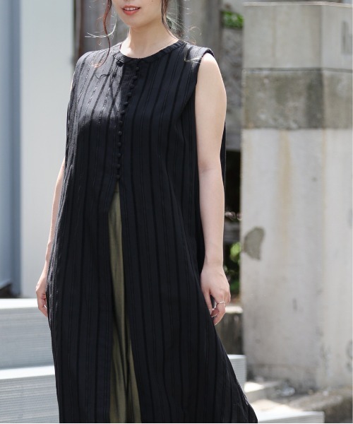 ARCANUM DESIGN（アルカナムデザイン）の「ARL ｽﾄﾗｲﾌﾟｼｮﾙﾀﾞｰﾀｯｸﾛﾝｸﾞﾜﾝﾋﾟｰｽ（ワンピース・レディース・ホワイト/ブラック・FREE）」の7枚目の写真