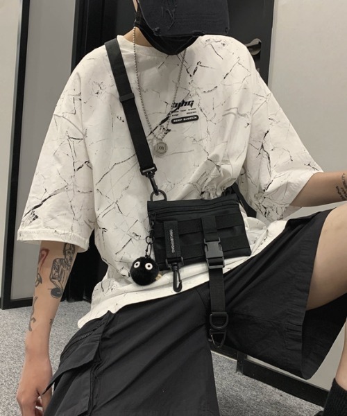 KOR（ケーオーアール）の「多機能ボディーバッグ（ボディバッグ/ウエストポーチ・レディース・ブラック・FREE）」の2枚目の写真