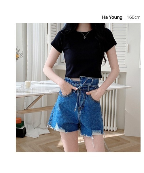 TOEASY(トゥイージー)の「『TOEASY/トゥイージー』Crop Plain short-sleeved T-shirt/クロップド丈 半袖Tシャツ(Tシャツ/カットソー・レディース・ホワイト/ブラック/ピンク/イエロー・FREE)」の11枚目の写真