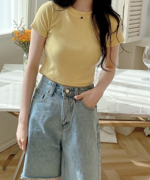 TOEASY(トゥイージー)の「『TOEASY/トゥイージー』Crop Plain short-sleeved T-shirt/クロップド丈 半袖Tシャツ(Tシャツ/カットソー・レディース・ホワイト/ブラック/ピンク/イエロー・FREE)」の19枚目の写真