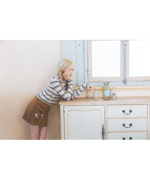 KIRSH(キルシー)の「『KIRSH X HONDA HITOMI』HIGH NECK T-SHIRT/ハイネック クロップド丈 ロングスリーブ Tシャツ(Tシャツ/カットソー・レディース・ブラウン/アイボリー・FREE)」の14枚目の写真