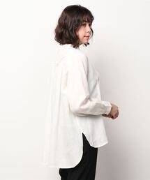 定価4.2万円 エリテ Heriter カットワークブラウス (黒) Heriter（エリテ）の「カットワークカラーブラウス（シャツ