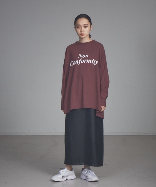 NOMINE(ノミネ)の「ペンシルフェイクレザースカート(スカート・レディース・ブラック/アイボリー/ホワイト系その他/ベージュ・S/M)」の11枚目の写真