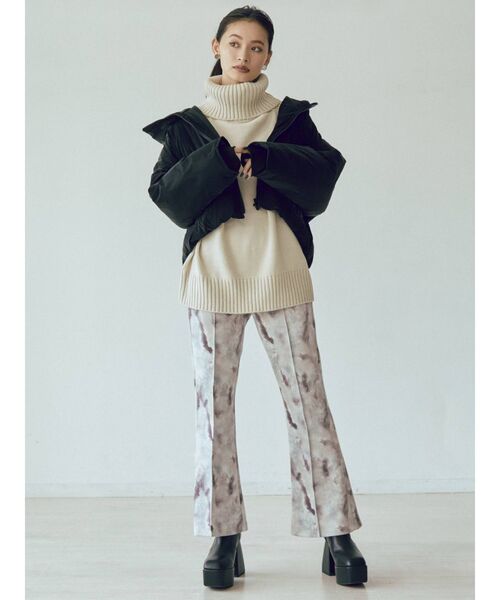 MURUA（ムルーア）の「【ONLINE限定】BIGタートルニットチュニック（ニット/セーター・レディース・ブラック/パープル/ブラウン/カーキ/アイボリー/モカ・FREE）」の9枚目の写真