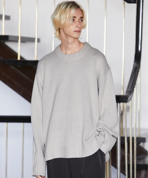 Loose/ルース（ルース）の「オーバースリット クルーネックニット（ニット/セーター・メンズ・チャコールグレー/ライトグレー/ブルーグレー/グレイッシュベージュ・S/M/L）」の7枚目の写真