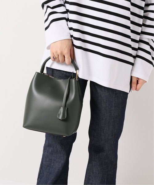 IENA(イエナ)の「【GIANNI NOTARO/ジャノニ ノターロ】レザーミニバッグ◆(ショルダーバッグ・レディース・ブラック/グリーン・FREE)」の6枚目の写真