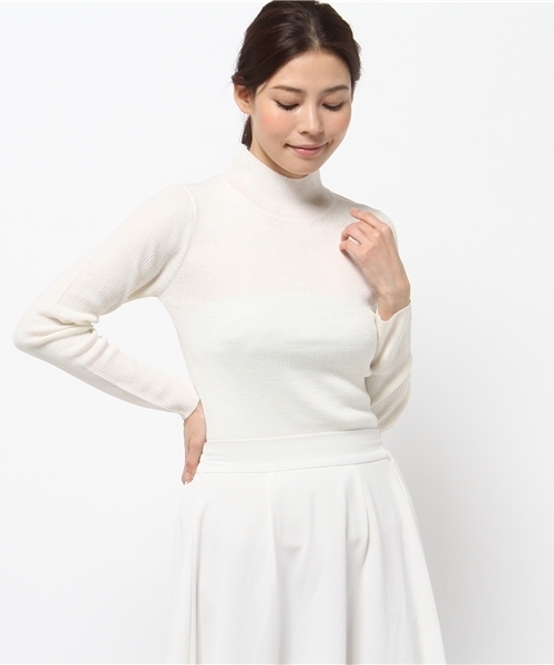 La TOTALITE(ラトータリテ)の「リブハイネックプルオーバー。(ニット/セーター・レディース・ホワイト/ネイビー/マルチ・FREE)」の2枚目の写真