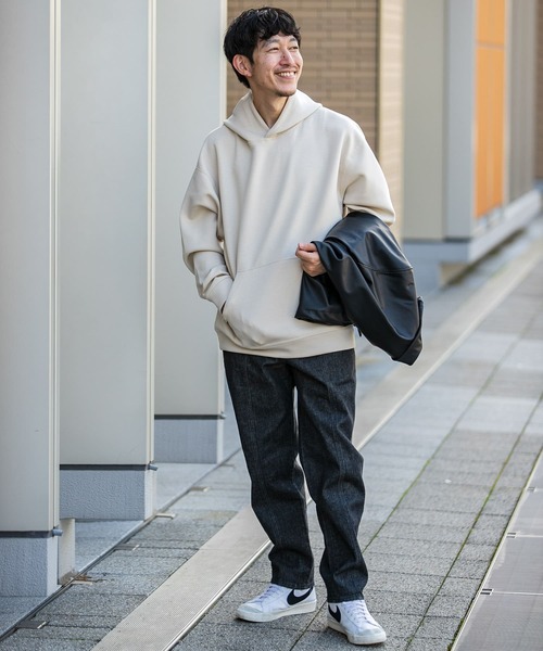 URBAN RESEARCH（アーバンリサーチ）の「ライトダンボール プルオーバーパーカー（パーカー・メンズ・ベージュ/グレー/チャコールグレー/ブラック・MEDIUM/LARGE）」の15枚目の写真