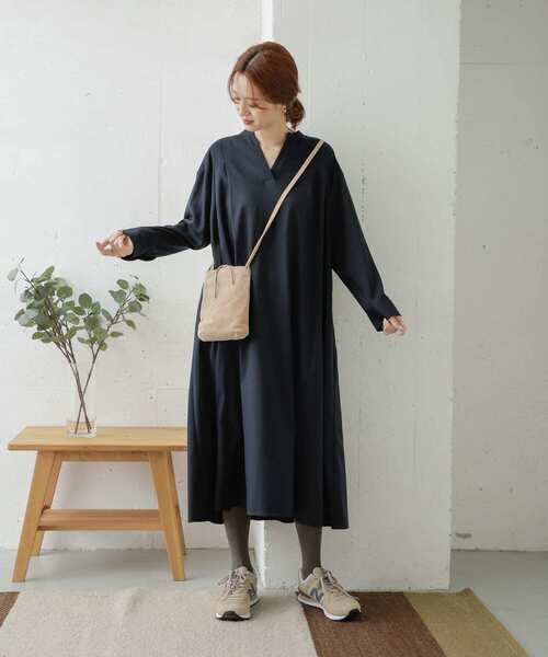 URBAN RESEARCH DOORS（アーバンリサーチドアーズ）の「ツイルスキッパータックワンピース（ワンピース・レディース・ベージュ/グリーン/ネイビー・ONE）」の14枚目の写真