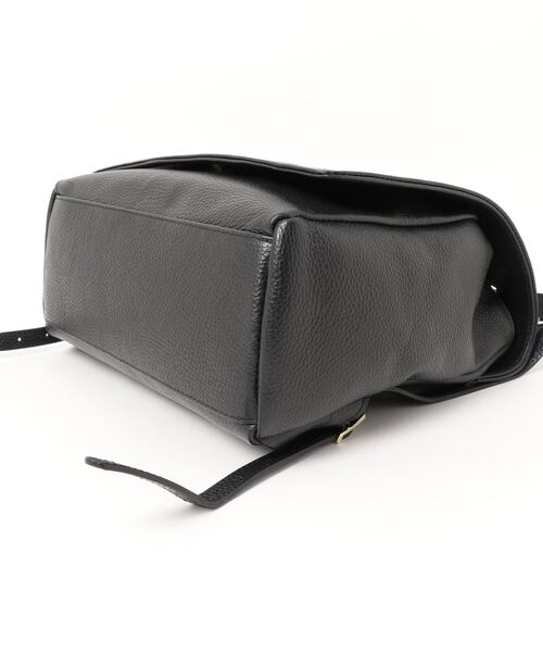 Scrap Book(スクラップブック)の「【MY BEST BAG】エンボスフラップリュック(バックパック/リュック・レディース・ブラック/ベージュ・FREE)」の6枚目の写真