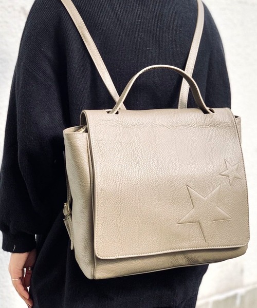 Scrap Book(スクラップブック)の「【MY BEST BAG】エンボスフラップリュック(バックパック/リュック・レディース・ブラック/ベージュ・FREE)」の18枚目の写真