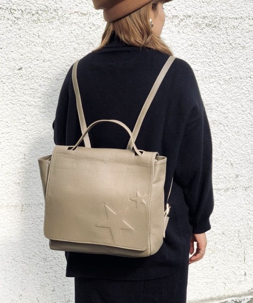 Scrap Book(スクラップブック)の「【MY BEST BAG】エンボスフラップリュック(バックパック/リュック・レディース・ブラック/ベージュ・FREE)」の15枚目の写真