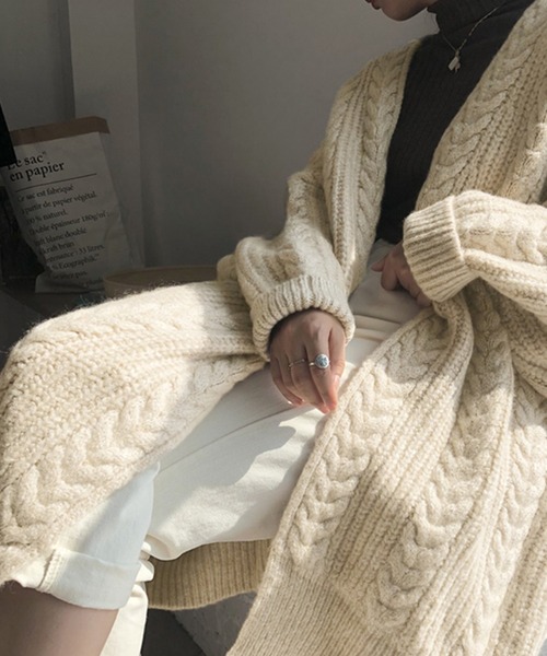 VitaFelice（ヴィータフェリーチェ）の「ケーブルニットロングカーディガン（カーディガン/ボレロ・レディース・グレー/ベージュ系その他・FREE）」の11枚目の写真