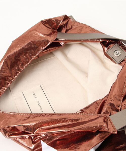 Casselini(キャセリーニ)の「シャイニースタートート(トートバッグ・レディース・シルバー/ブロンズ・ONE SIZE)」の5枚目の写真