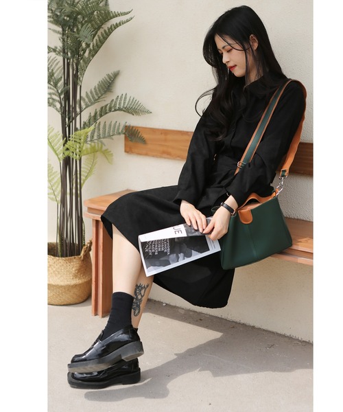 MAISON DE THERESE(メゾン ド テレーズ)の「フレンチVネックワンピース(ワンピース・レディース・ブラック/ブラウン・LARGE/MEDIUM)」の10枚目の写真