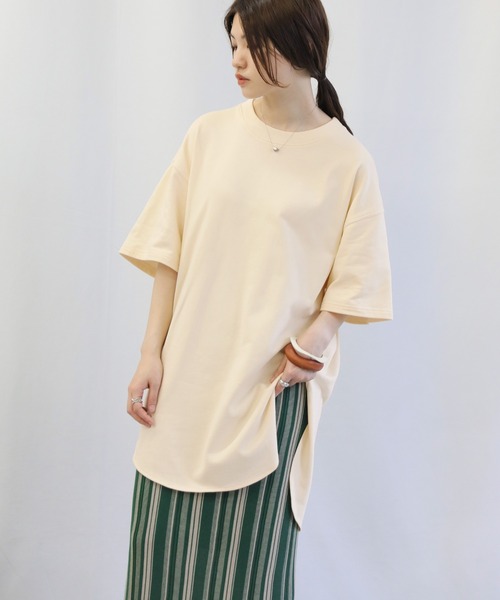 select MOCA(セレクトモカ)の「クルーネックラウンドBIGスウェットTシャツ(Tシャツ/カットソー・レディース・グリーン/アイボリー/スミクロ・FREE)」の11枚目の写真