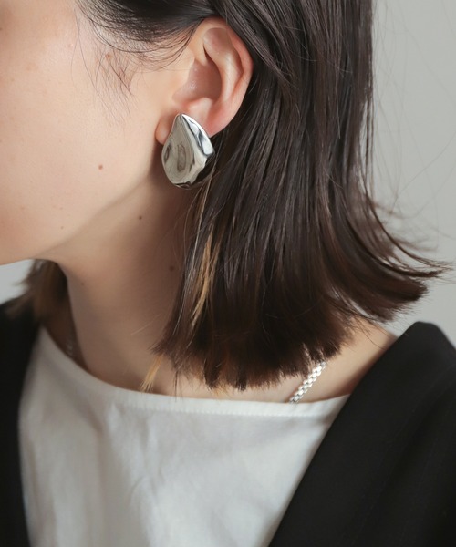 rapiecage（ラピエサージュ）の「ビッグビーンズモチーフイヤリング（イヤリング・レディース・シルバー・FREE）」の2枚目の写真