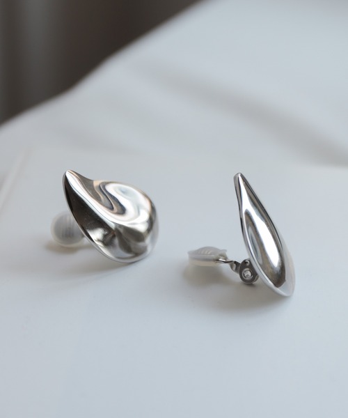 rapiecage（ラピエサージュ）の「ビッグビーンズモチーフイヤリング（イヤリング・レディース・シルバー・FREE）」の6枚目の写真