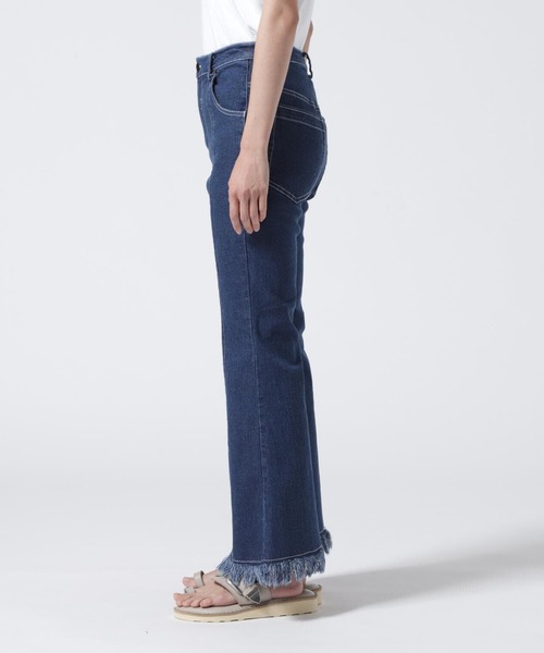 AULA AILA（アウラアイラ）の「AULA AILA/アウラアイラ/FRINGE DENIM PANTS（デニムパンツ・レディース・ブルー・1）」の21枚目の写真