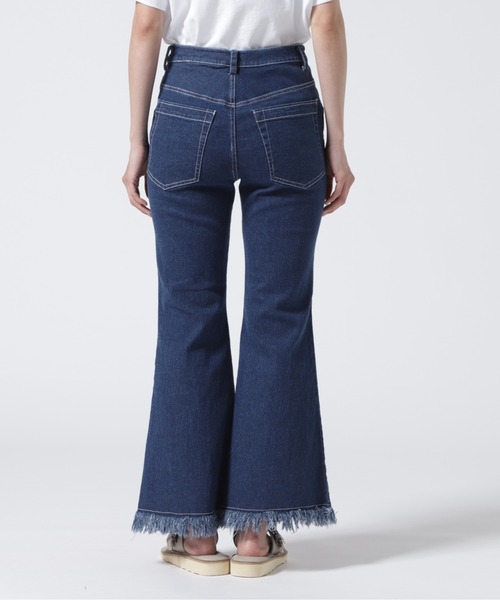 AULA AILA（アウラアイラ）の「AULA AILA/アウラアイラ/FRINGE DENIM PANTS（デニムパンツ・レディース・ブルー・1）」の4枚目の写真
