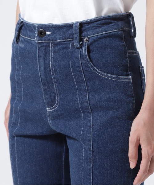 AULA AILA（アウラアイラ）の「AULA AILA/アウラアイラ/FRINGE DENIM PANTS（デニムパンツ・レディース・ブルー・1）」の5枚目の写真