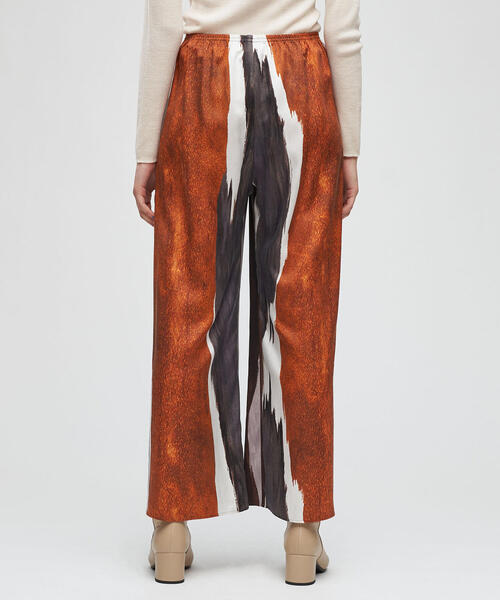 TOMORROWLAND （トゥモローランド）の「ランドスケープマーブルプリント リラックスパンツ（その他パンツ・レディース・ベージュ系その他2・36/34）」の8枚目の写真