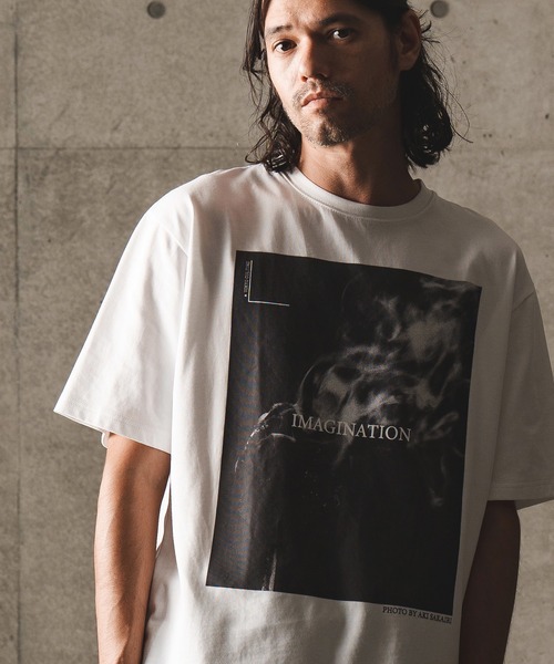 GLIMCLAP(グリムクラップ)の「mt7984-PhotographerAKI SAKAIRIcollaboration T-Shirt Tシャツ(Tシャツ/カットソー・メンズ・ホワイト/ミックスグレー/ブラック・S/L/M)」の4枚目の写真