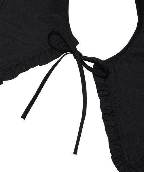 GANNI(ガニー)の「GANNI Taffeta Frill Collar F7200(付け襟・レディース・ブラック・ONE SIZE)」の4枚目の写真