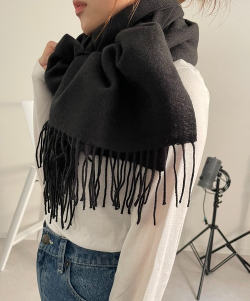 sakishimatokyo（サキシマトーキョー）の「カラーストール（ストール/ショール・レディース・ブラック/ベージュ/ブルー・MEDIUM）」の5枚目の写真
