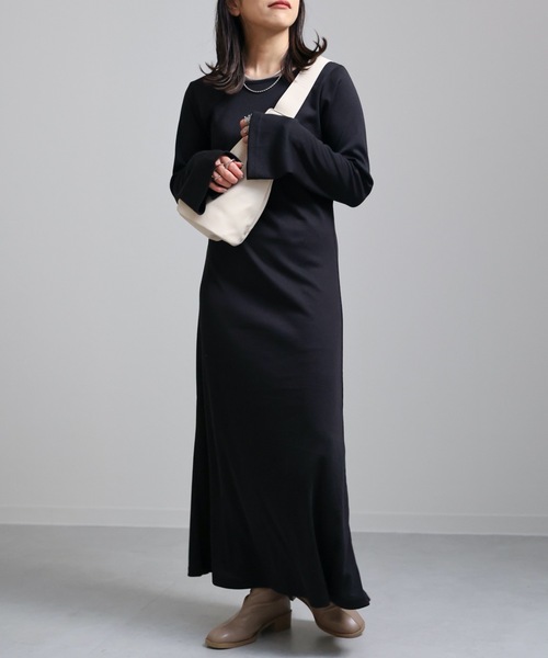 ブラックフレアスリーブワンピース andmary ap retro（アプレトロ）の「フレアスリーブリブワンピース（ワンピース