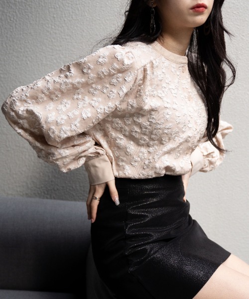 SHE TOKYO ♡ Paula ブラウス 立体デザイン コットンプルオーバー SHE TOKYO ♡ Paula ブラウス 立体デザイン コットンプル