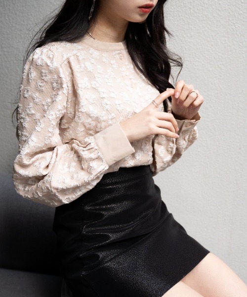 OLUPIC（オルピック）の「OLUPIC/【WEB限定】立体刺繍花柄スタンドネックブラウス（シャツ/ブラウス・レディース・ブラック/ホワイト/ライトベージュ・FREE）」の19枚目の写真