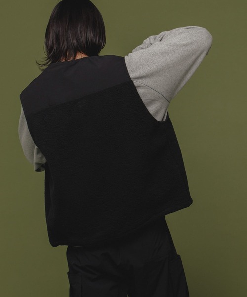 Uiscel(ユイセル)の「Uiscel フリースオーバーベスト(ベスト・メンズ・ブラック/ライトベージュ・LARGE/MEDIUM)」の19枚目の写真