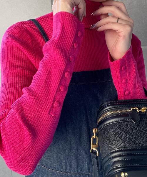 y/m by misato（イムバイミサト）の「袖ボタンハイネックニットトップス（ニット/セーター・レディース・ブラック系その他2/ブラック/ブルー/ピンク/アイボリー・FREE）」の17枚目の写真