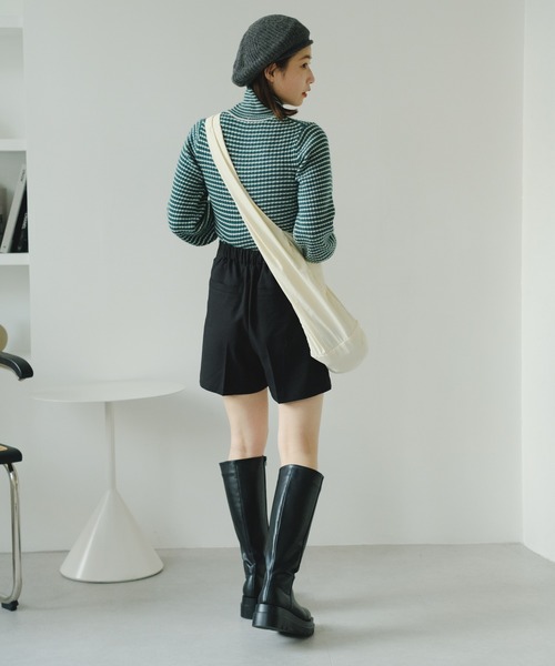 Kastane（カスタネ）の「ウール混ボーダーリブハイネックニット（ニット/セーター・レディース・グリーン/アイボリー/サックスブルー・FREE）」の9枚目の写真