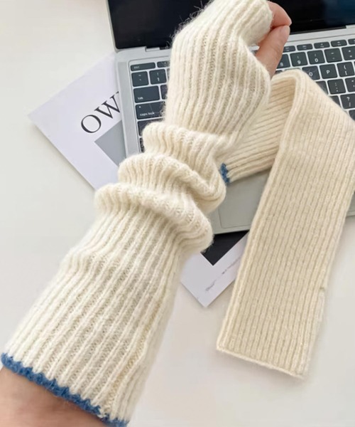 Felt-Maglietta（フェルトマリエッタ）の「バイカラーリブアームウォーマー（アームカバー・レディース・ブルー/グレー/ネイビー/グリーン/ホワイト/キャメル/ブラック・FREE）」の21枚目の写真