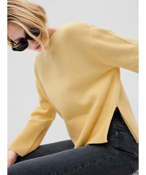 GAP（ギャップ）の「スプリットヘム クルーネック セーター（ニット/セーター・レディース・マルチ/ブルー/イエロー/オレンジ・S/M/XXS/XS/L/XL）」の6枚目の写真