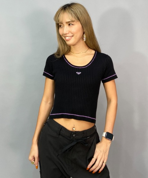 ROXY(ロキシー)の「ROXY/ロキシー ショート丈/無地/総柄/ワンポイントロゴTシャツ RDK231086(Tシャツ/カットソー・レディース・ピンク系その他/ブルー系その他/ブラック×ブラック・L/M)」の19枚目の写真