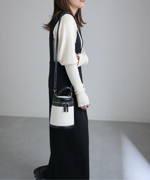 ap retro（アプレトロ）の「ワイドサスジャンパースカート（ジャンパースカート・レディース・グレイッシュブルー/アイボリー/ブラック/ネイビー・FREE）」の10枚目の写真