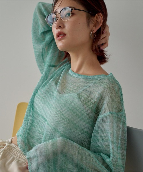miette(ミエット)の「グラデーションシアーショートニット(ニット/セーター・レディース・パープル/オレンジ/グリーン・FREE)」の2枚目の写真