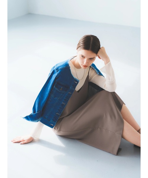 YECCA VECCA(イェッカヴェッカ)の「ノーカラーストレッチGジャン(デニムジャケット・レディース・インディゴブルー/ライトインディゴブルー・S/M)」の4枚目の写真