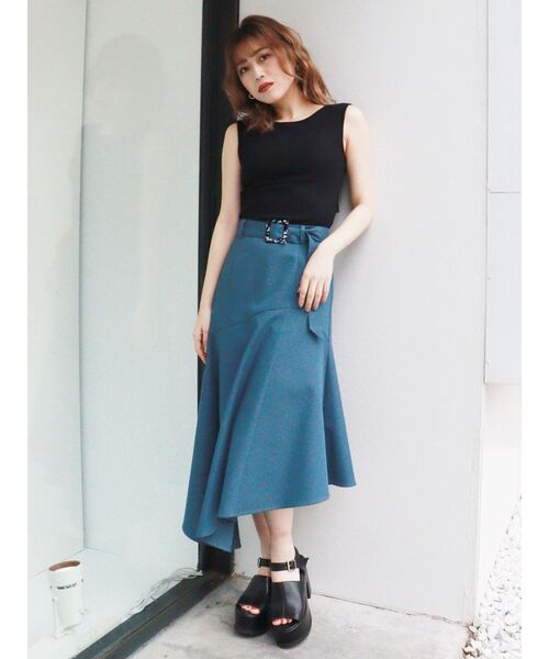 MURUA（ムルーア）の「バッククロスタンク（タンクトップ・レディース・アイボリー/ブラック/グリーン/ブルー/モカ・FREE）」の8枚目の写真