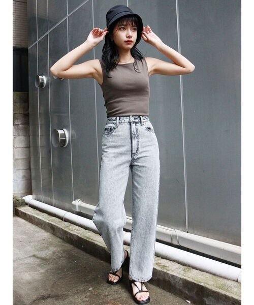 MURUA（ムルーア）の「バッククロスタンク（タンクトップ・レディース・アイボリー/ブラック/グリーン/ブルー/モカ・FREE）」の15枚目の写真