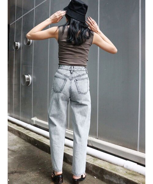 MURUA（ムルーア）の「バッククロスタンク（タンクトップ・レディース・アイボリー/ブラック/グリーン/ブルー/モカ・FREE）」の16枚目の写真