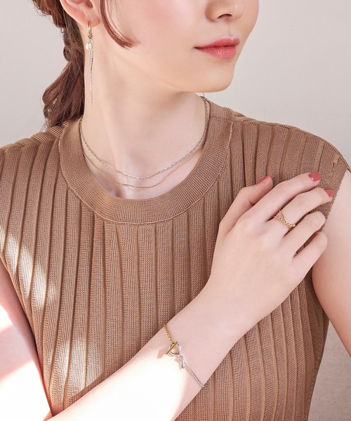 Phoebe(フィービィー)の「【サイズ調整可能】クロスラインチェーンリング&イヤーカフ(リング・レディース・イエローゴールド・FREE)」の7枚目の写真