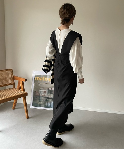 y/m by misato（イムバイミサト）の「シャークスキンジャンパースカート（スカート・レディース・キャメル/ブラック・FREE）」の7枚目の写真