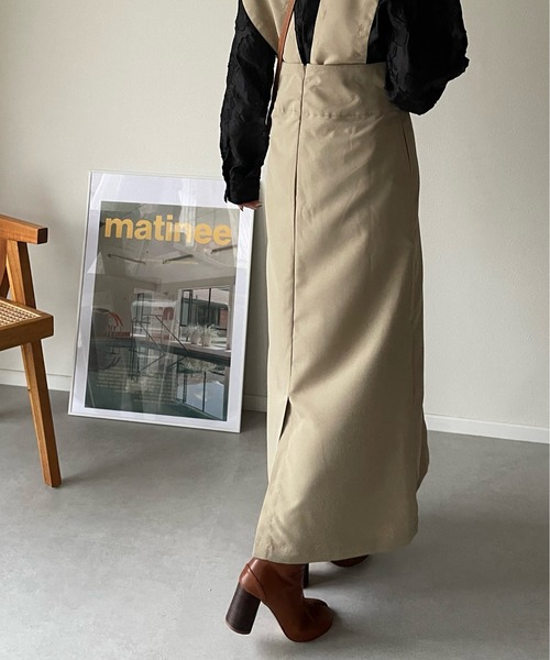 y/m by misato（イムバイミサト）の「シャークスキンジャンパースカート（スカート・レディース・キャメル/ブラック・FREE）」の12枚目の写真